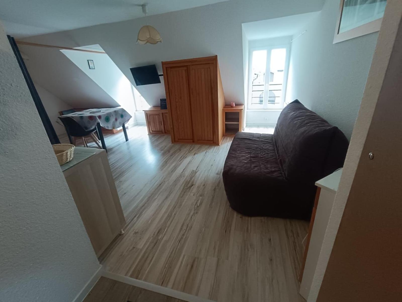 Studio Classe 4 Personnes Face Aux Thermes, Avec Coin Nuit Le Mont-Dore Bagian luar foto
