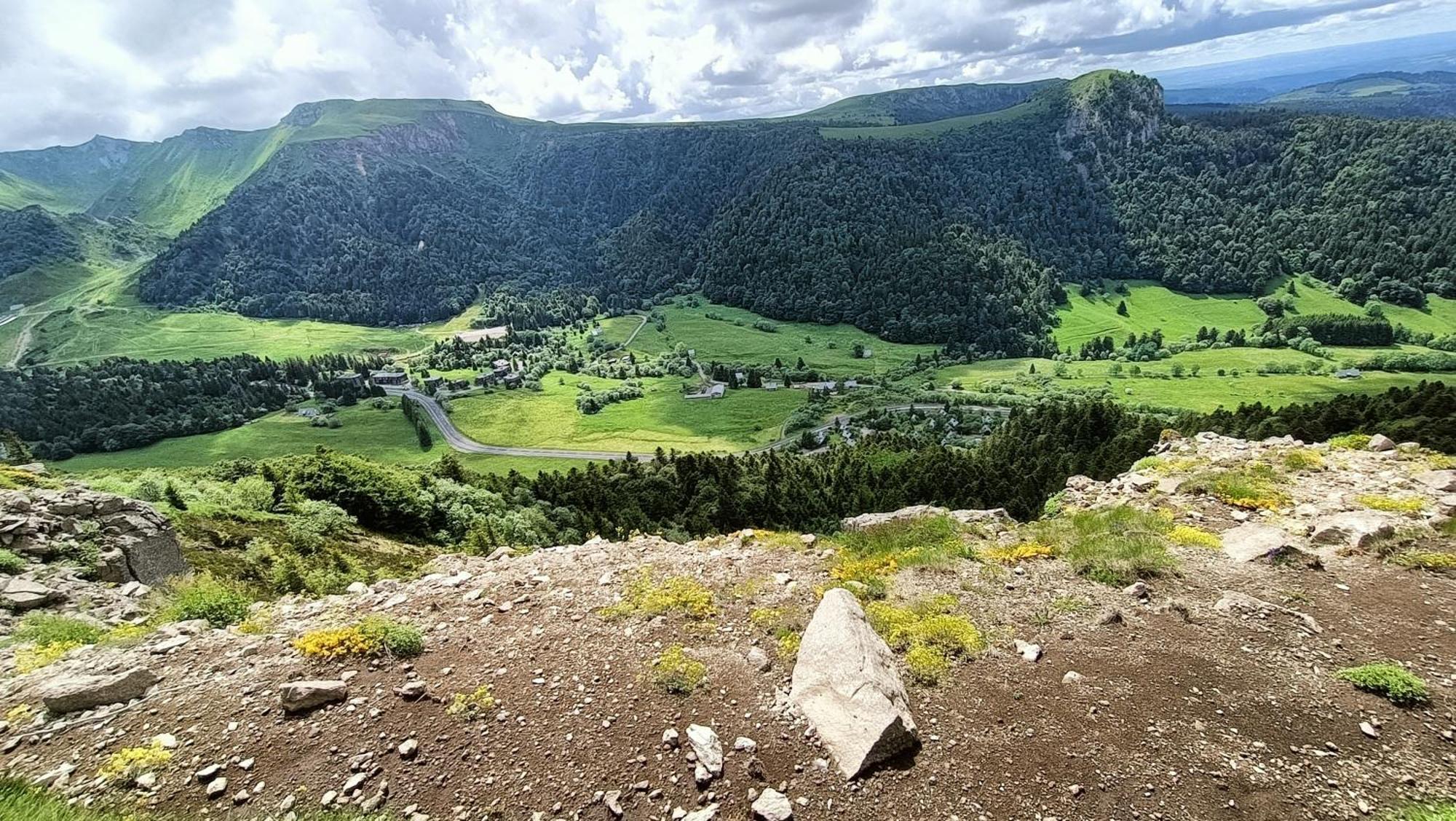 Studio Classe 4 Personnes Face Aux Thermes, Avec Coin Nuit Le Mont-Dore Bagian luar foto